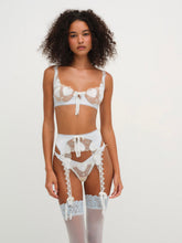 Pure Heart Garter White
