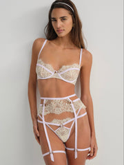 Victoria Lace Garter Belt Cream