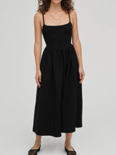 Wilhelmina Midi Dress Black