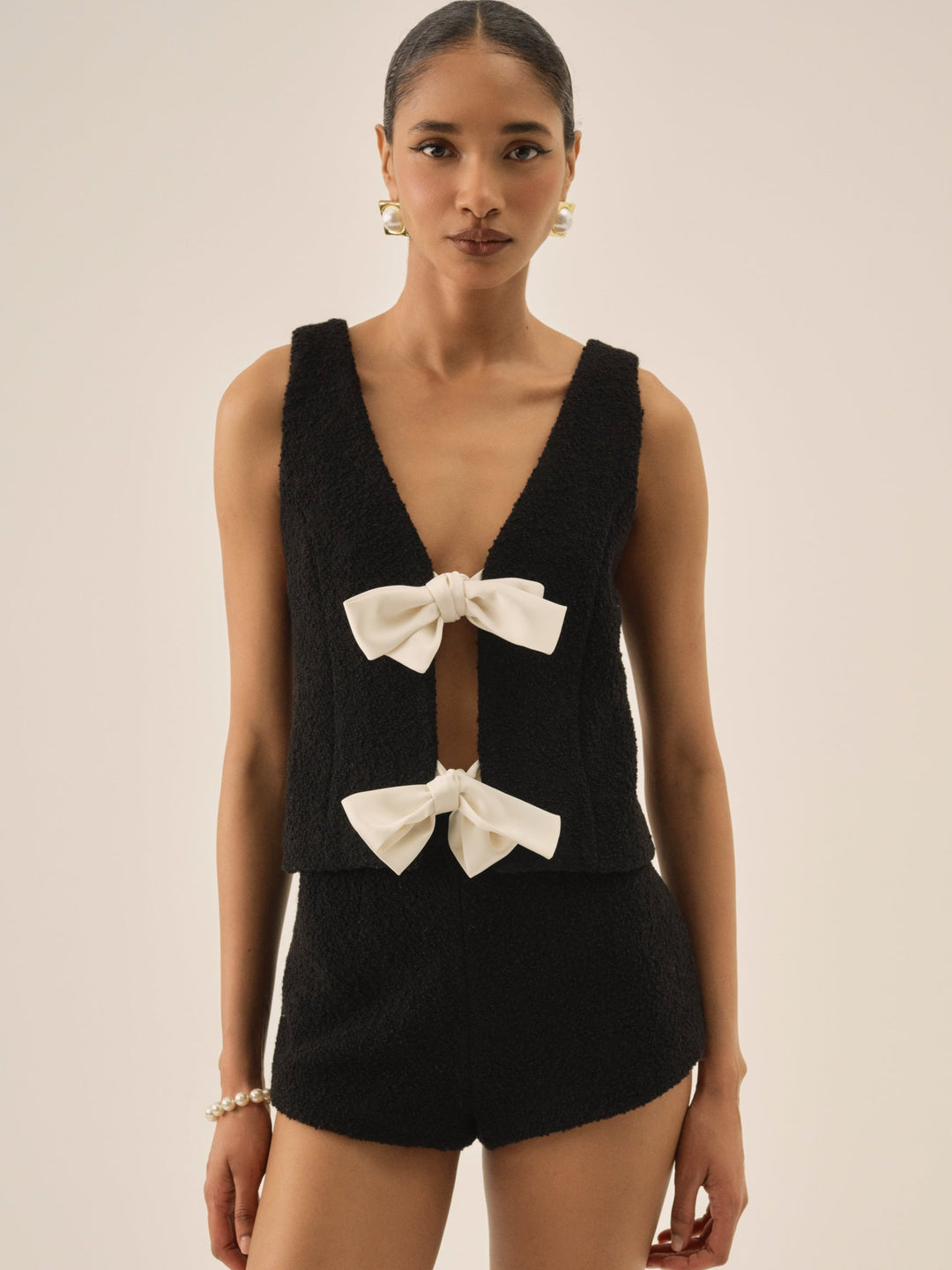 Bonnie Boucle Top Black