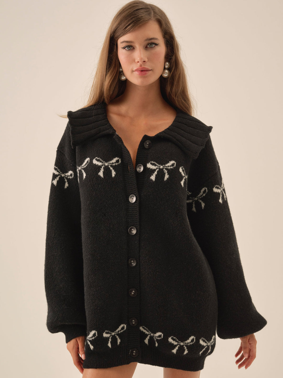 Bow Intarsia Knit Sweater Black