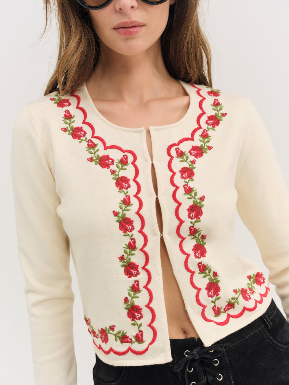 Rose Waltz Scalloped Knit Cardigan Cream