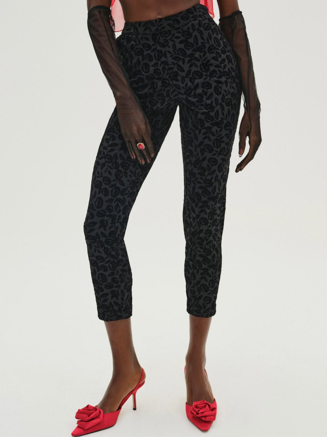 Midnight Velvet Capri Pant Black