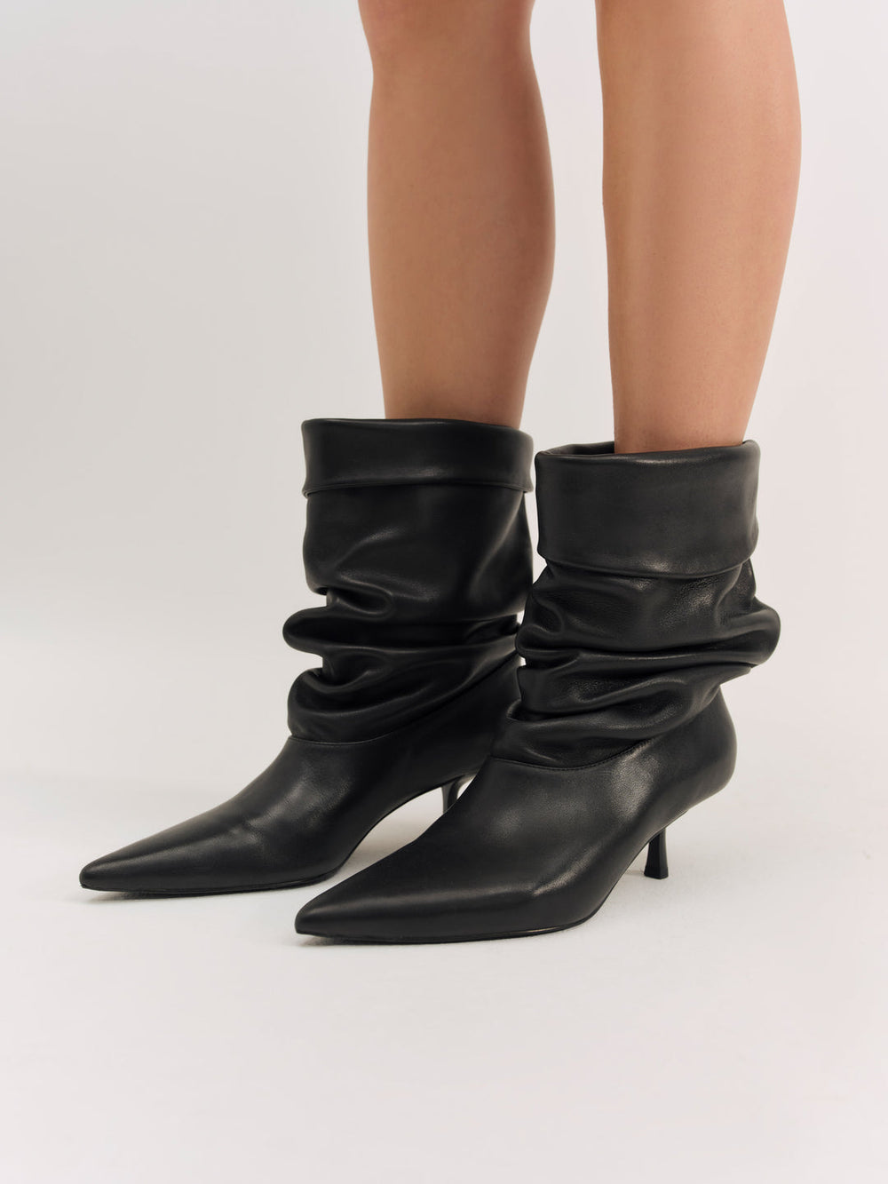 Verbana Slouch Boot Black