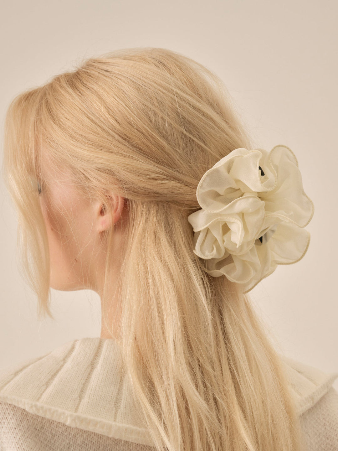 Rosette Hair Clip Cream