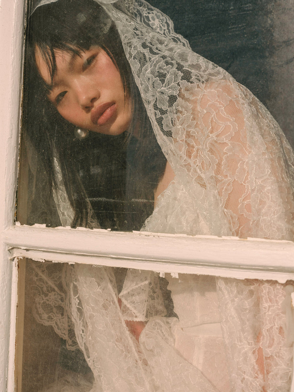 Juno Veil White