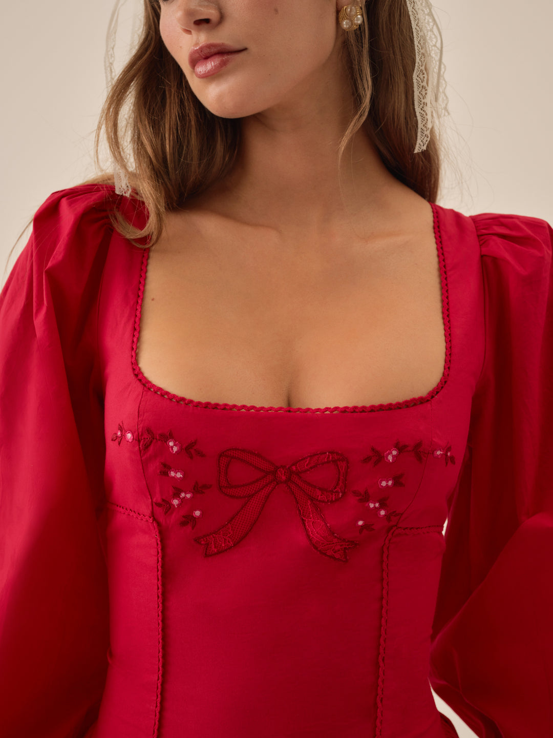 Betsy Bow Midi Dress Red