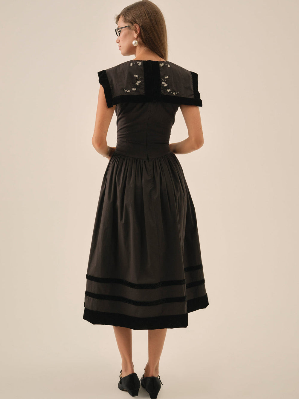 Train Station Poplin Midi Dress Black