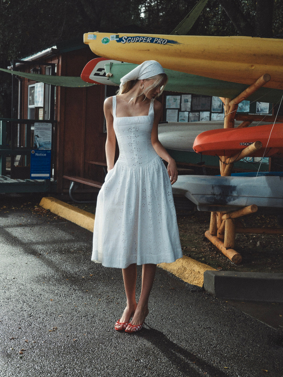 Dreamy Daisy Midi Dress White