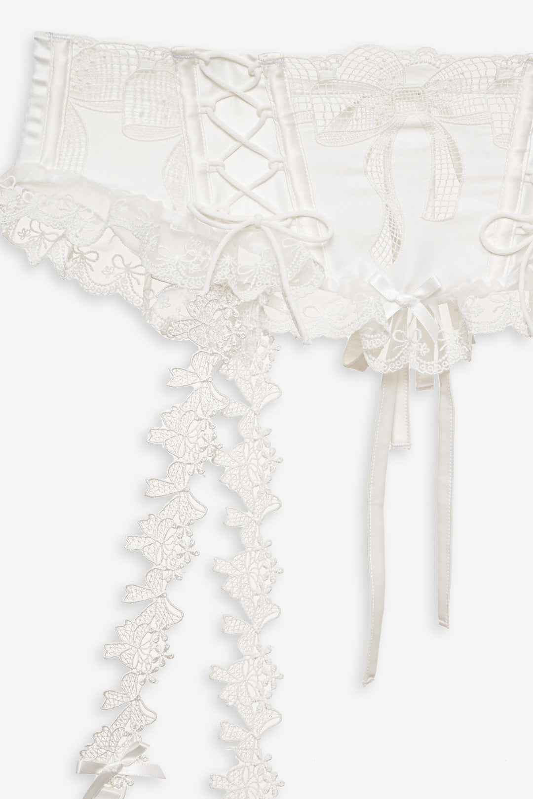 Beau Garter White