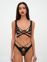 Swirly Floral Embroidered Bra Noir