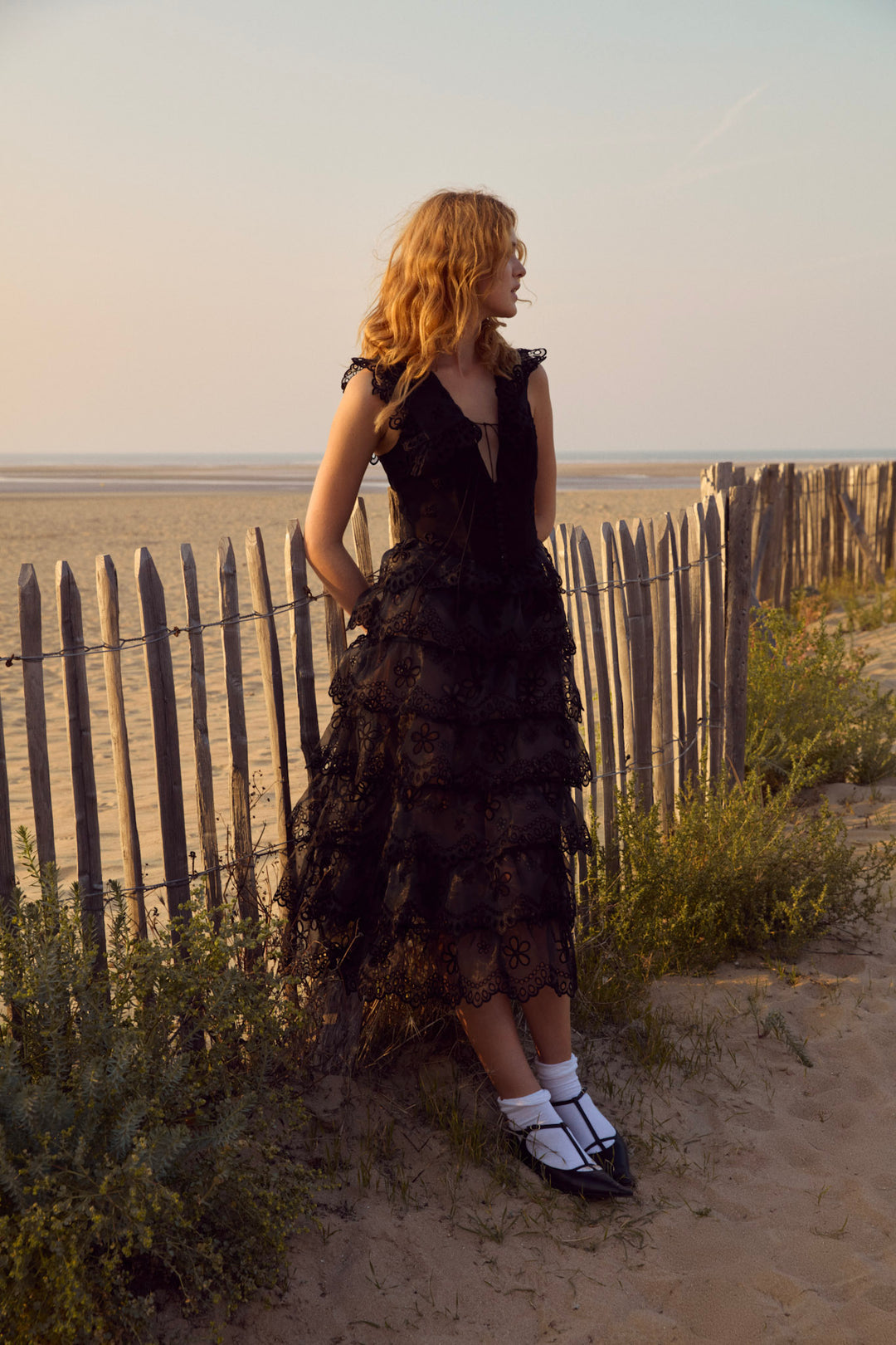 Daisy Eyelet Midi Dress Black