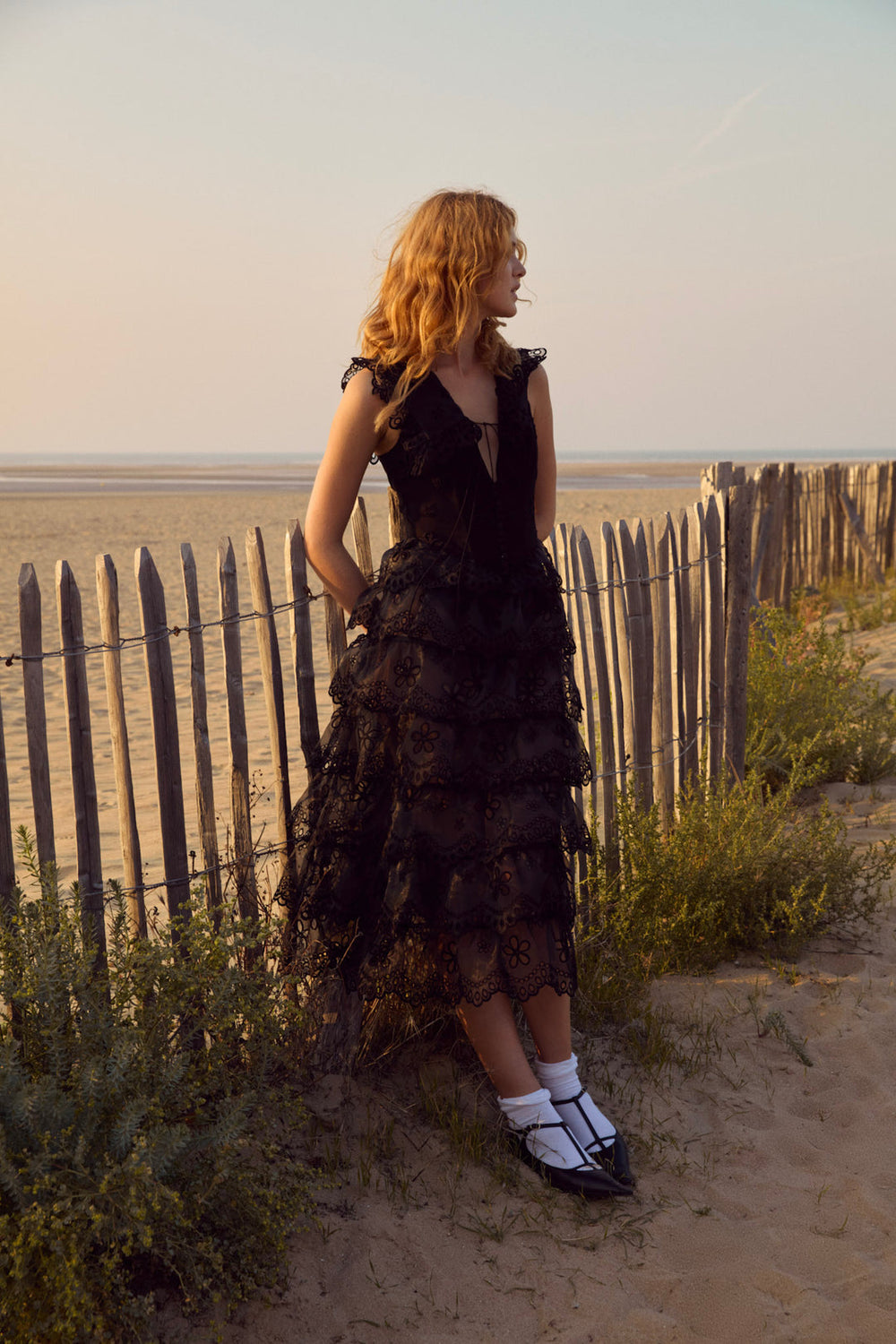 Daisy Eyelet Midi Dress Black